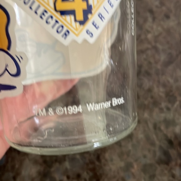 VINTAGE 1994 Warner Brothers Welch's Collector Series Glass  -  Looney Tunes 4 - Picture 6 of 6
